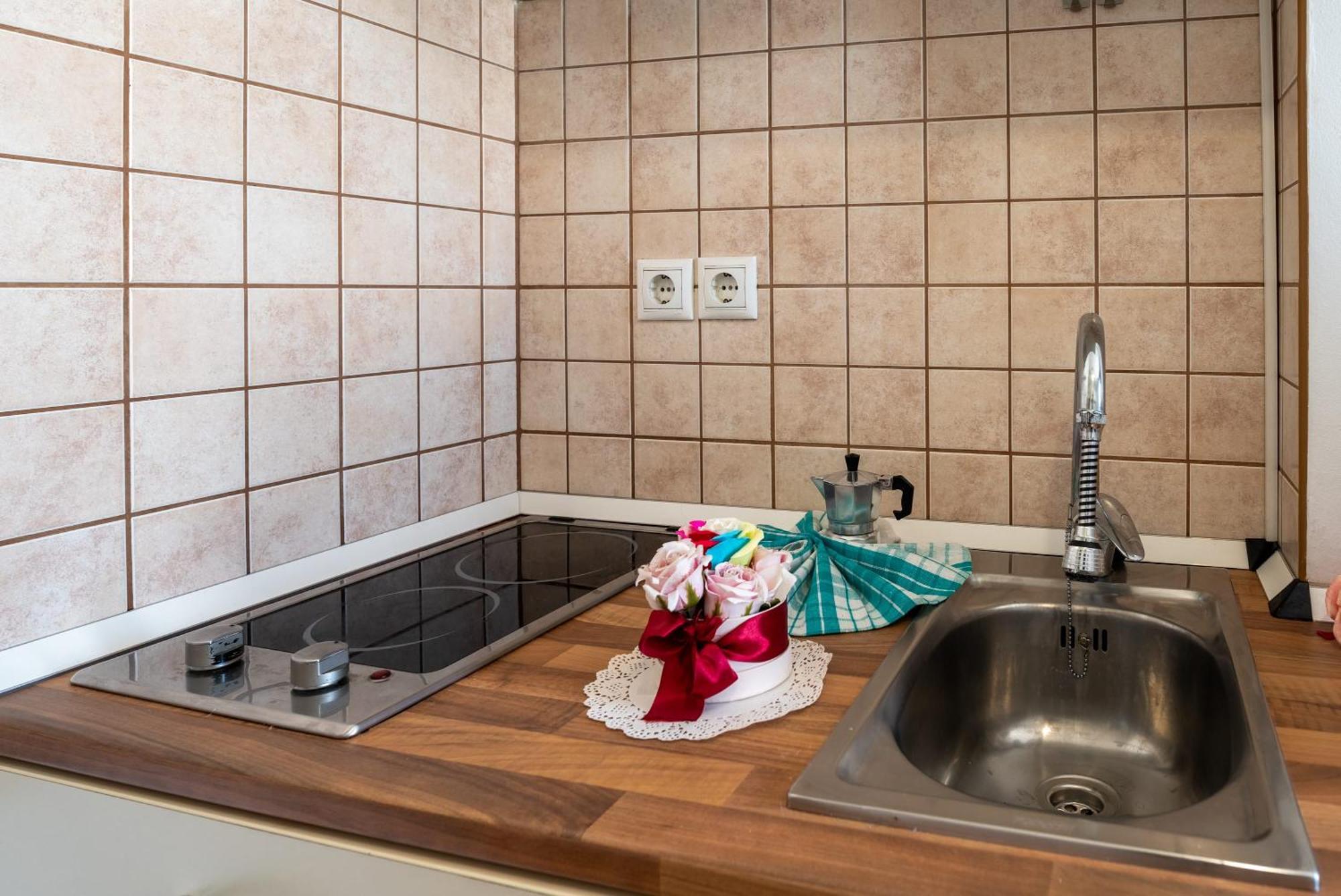 Central - Bright - Calm Studio For Solo Travellers Budapeszt Zewnętrze zdjęcie